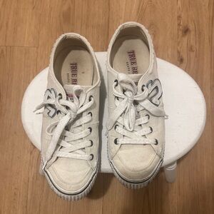 True Religion Kids White Canvas Lace-Up Sneakers with Heart Accent